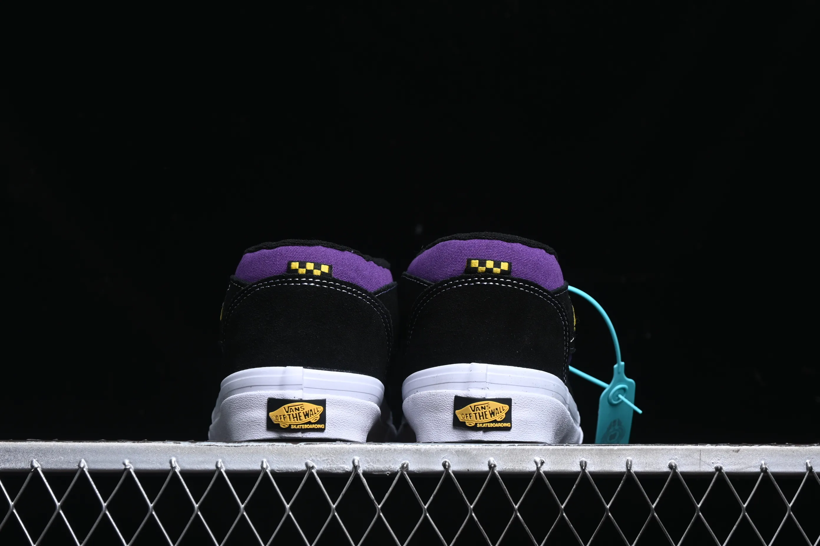 All categories Vans Vans series Vans Mid Vans China Vans Half Cab Pro Vans official retro casual simple versatile skateboard shoes VN0A2Z34B5P